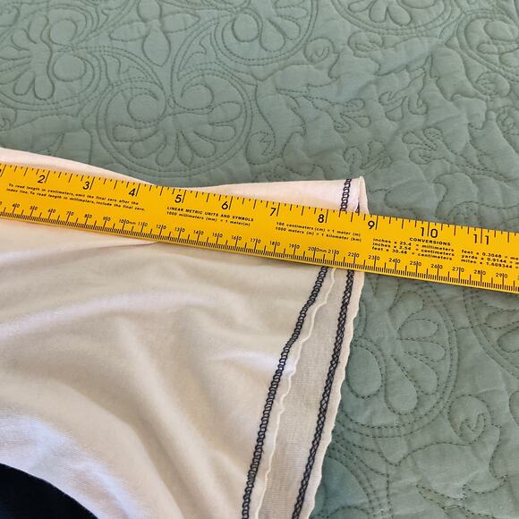 NFL Team Apparel Womens V Neck New England Patriots Logo Tee Short Sleeve 2XL - Picture 9 of 9